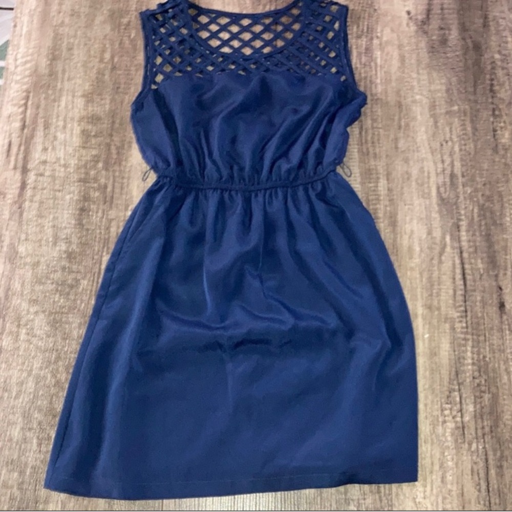 Ladies dress with pockets